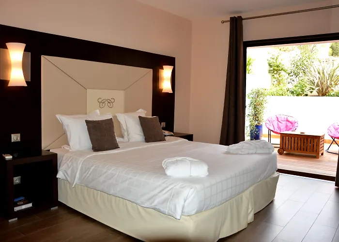 Hotel A Casa Di Ma 4*